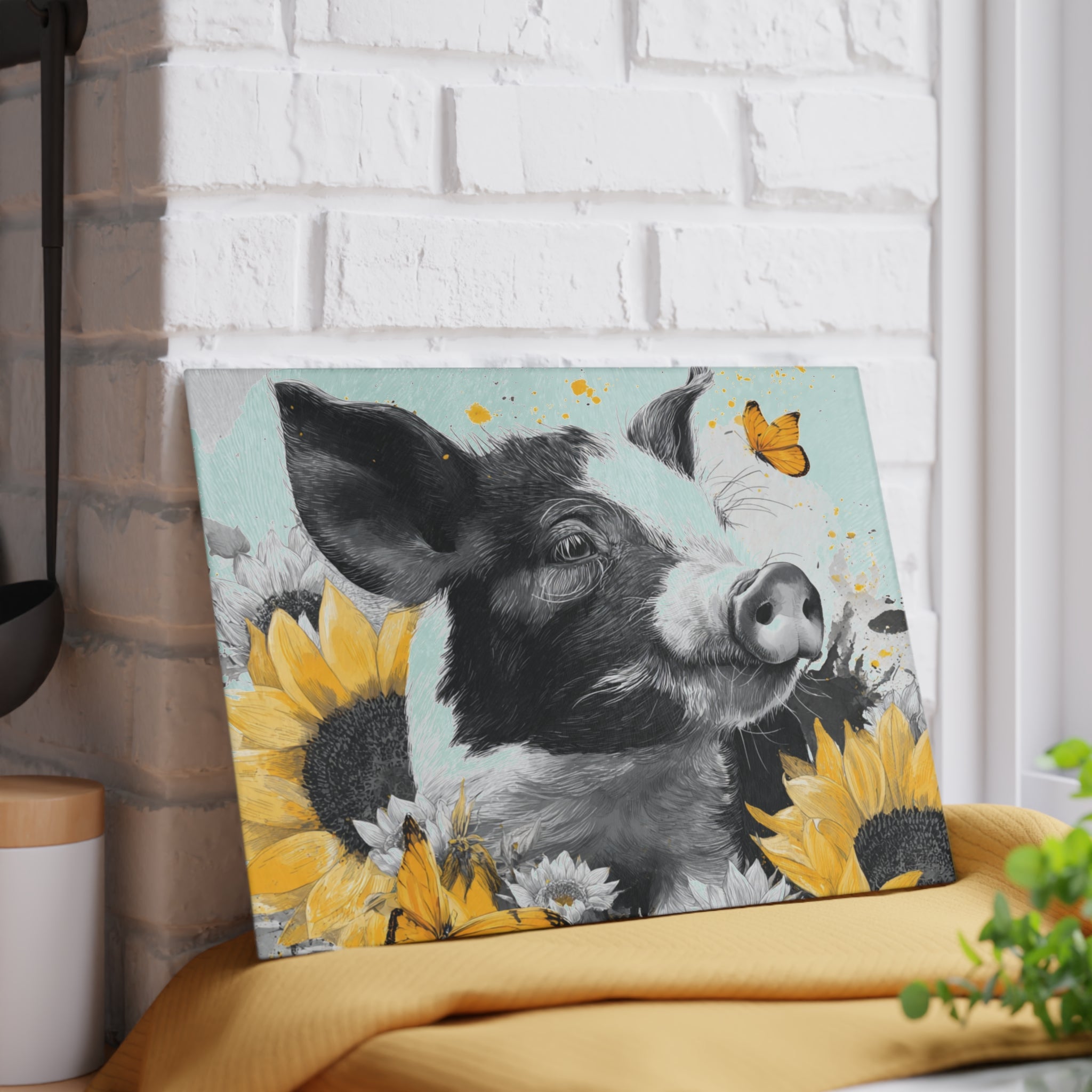 Sunflower Pig Glass Cutting Board – Rustic Farm Pig Kitchen Decor, Floral Farmhouse Cutting Board, Country Homestead Kitchen Gift