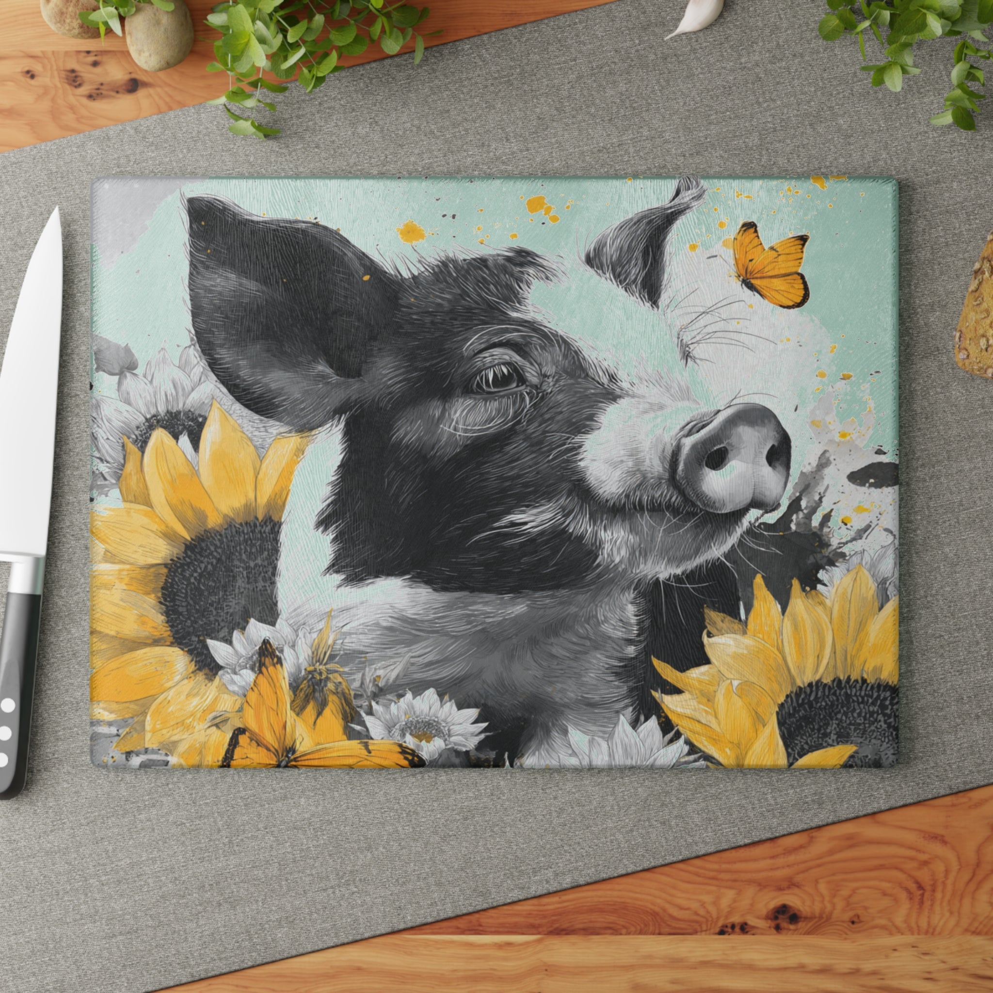 Sunflower Pig Glass Cutting Board – Rustic Farm Pig Kitchen Decor, Floral Farmhouse Cutting Board, Country Homestead Kitchen Gift