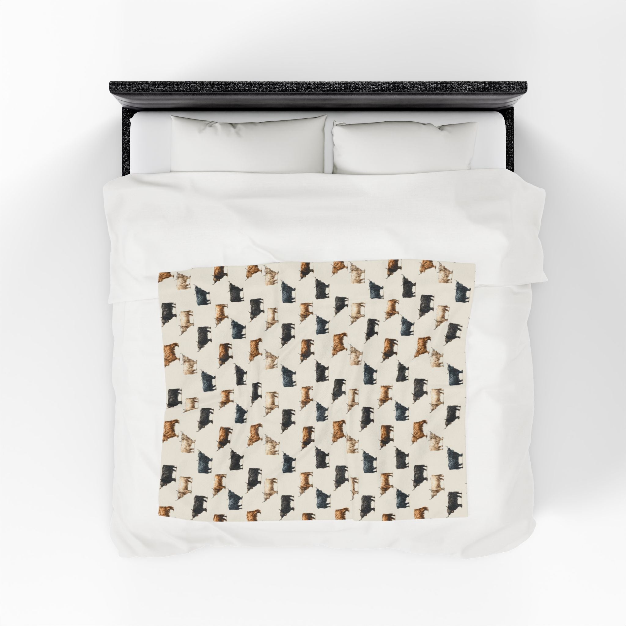 Highland Cow Pattern Plush Blanket | Farmhouse Cattle Throw Blanket | Rustic Farm Animal Bedding | Cozy Country Home Decor | Repeating Cow Print Blanket | Homestead Bedroom Throw