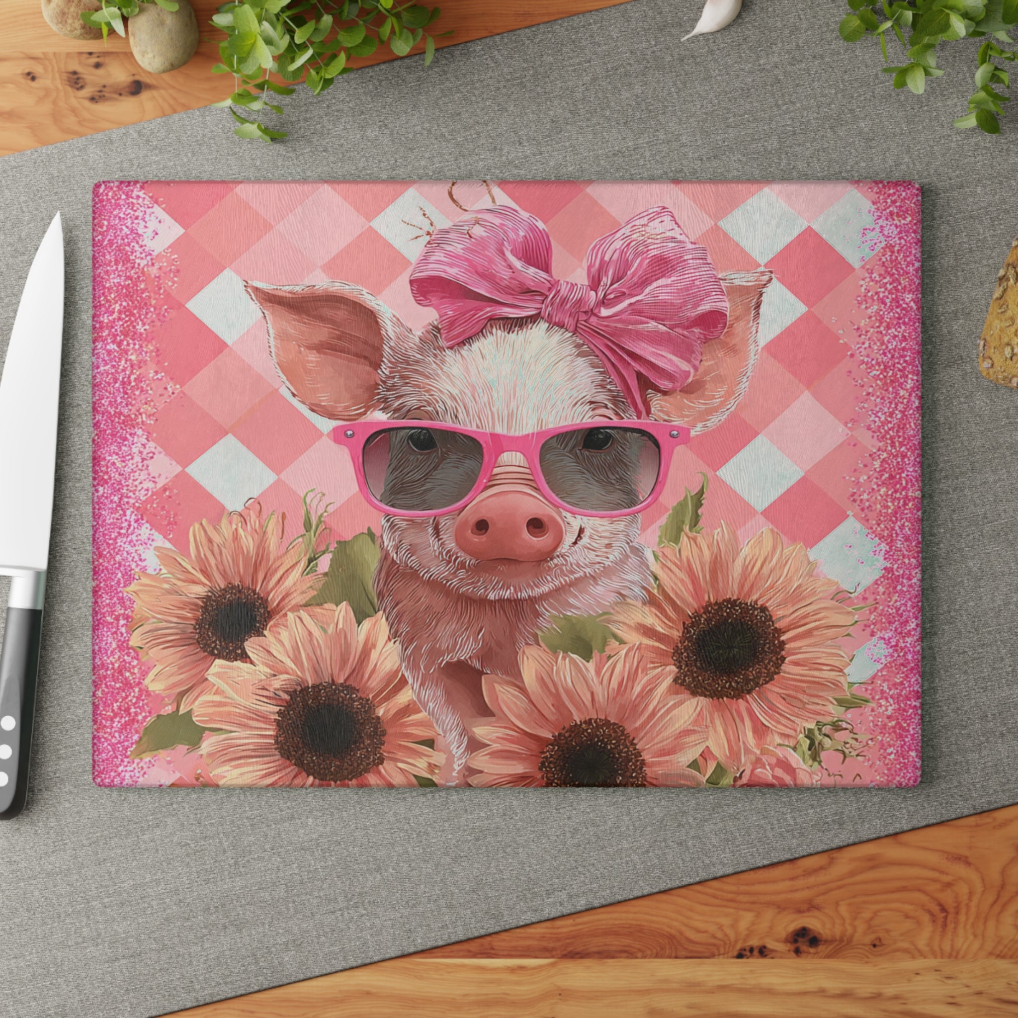 Floral Pig Glass Cutting Board – Cute Farm Pig Kitchen Decor, Sunflower Pig Cutting Board, Farmhouse Country Kitchen Gift