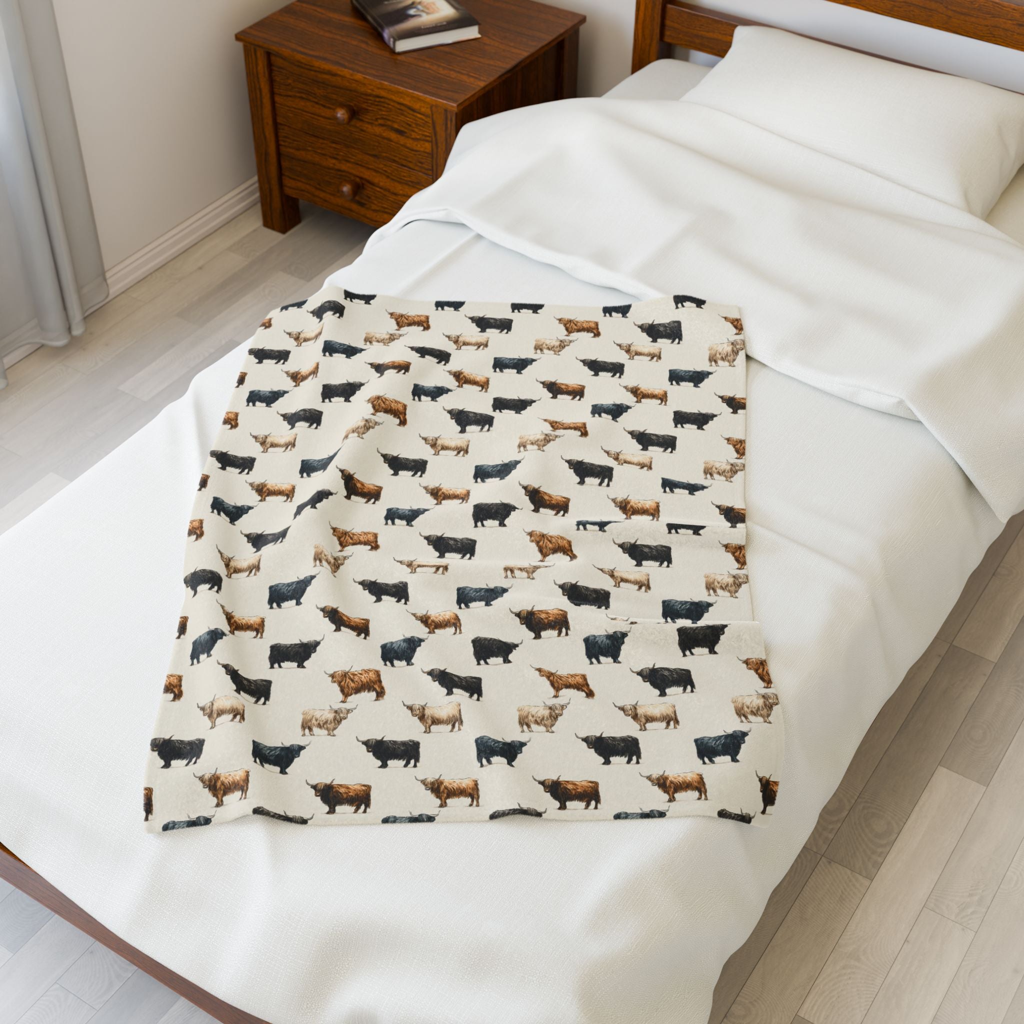 Highland Cow Pattern Plush Blanket | Farmhouse Cattle Throw Blanket | Rustic Farm Animal Bedding | Cozy Country Home Decor | Repeating Cow Print Blanket | Homestead Bedroom Throw