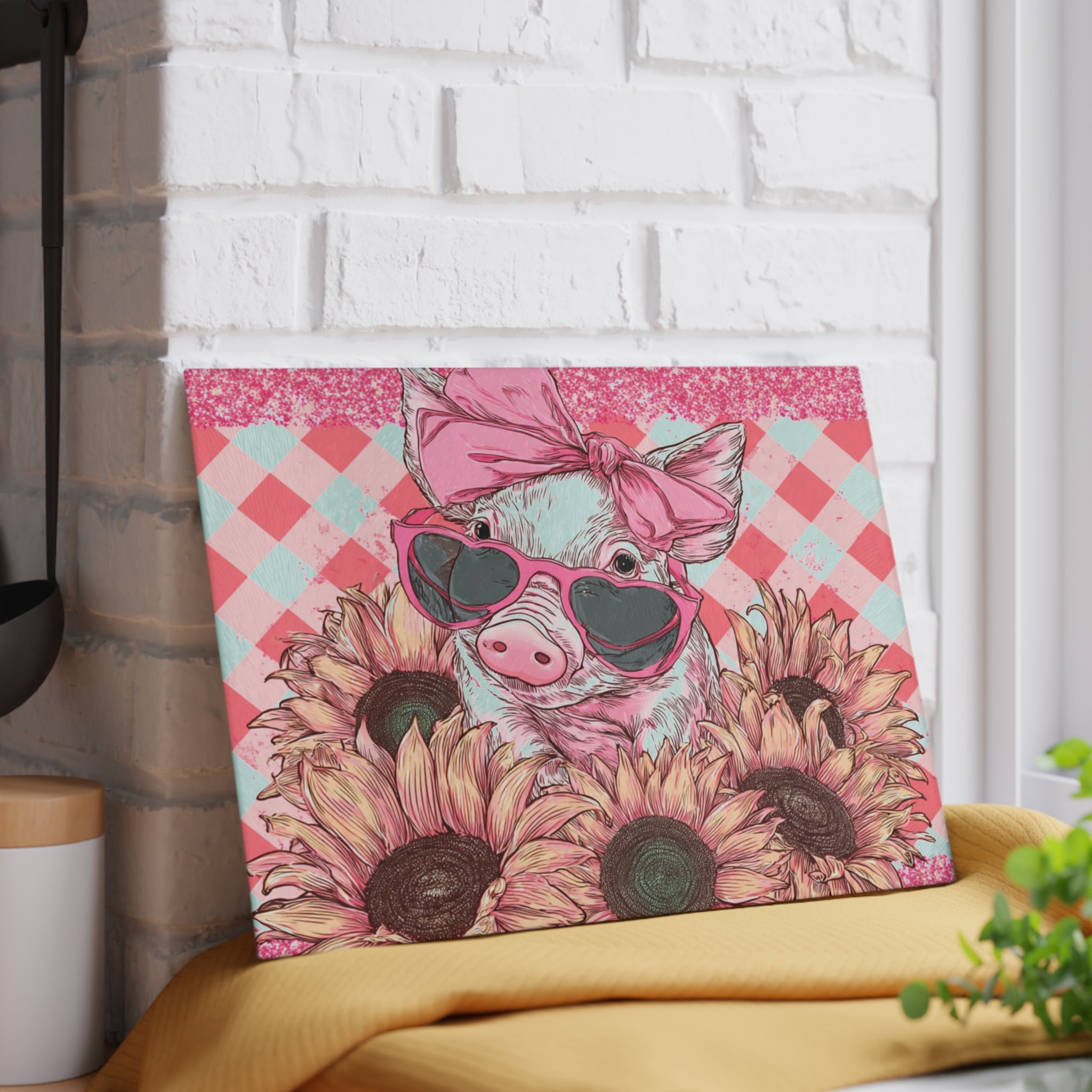 Pink Floral Pig Glass Cutting Board – Cute Farm Pig Kitchen Decor, Sunflower Pig Cutting Board, Farmhouse Country Kitchen Gift