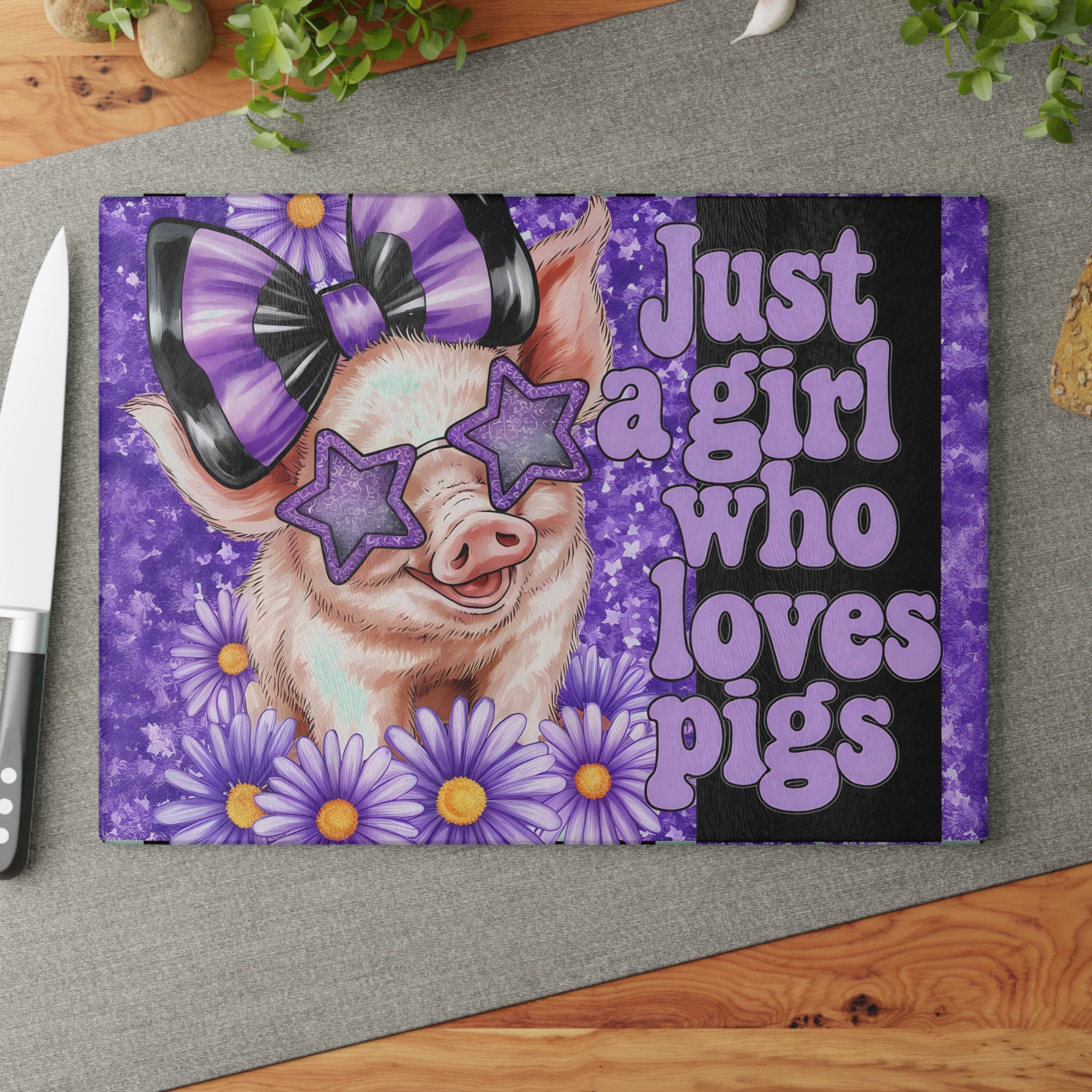 “Just a Girl Who Loves Pigs” Glass Cutting Board – Purple Floral Pig Kitchen Decor, Farmhouse Pig Lover Gift, Country Homestead Cutting Board
